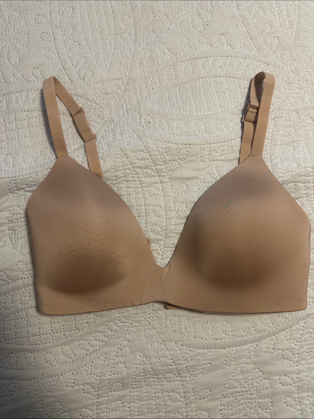 SKIMS Nude Seamless T-Shirt Bra - Nude